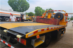 迎江区附近拖车电话号码服务